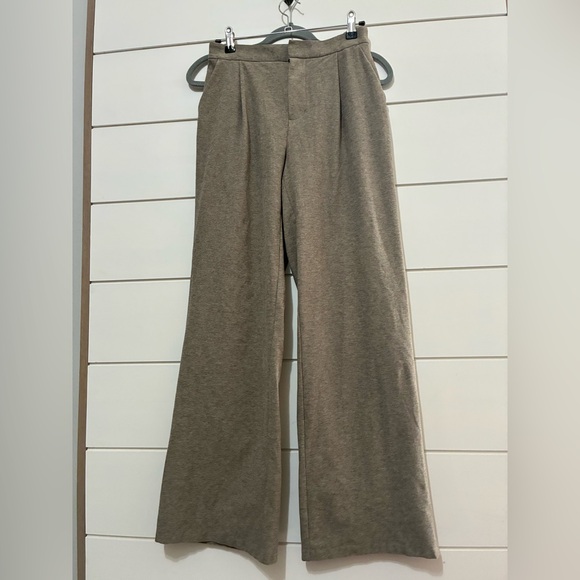 Vuori Pants size S Womens Elevation Trouser Heather Gray Relaxed Fit - Picture 6 of 13